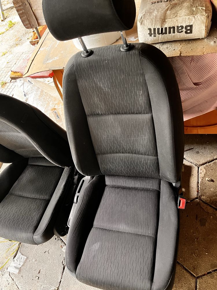 Предни седалки Audi A4 B6/B7