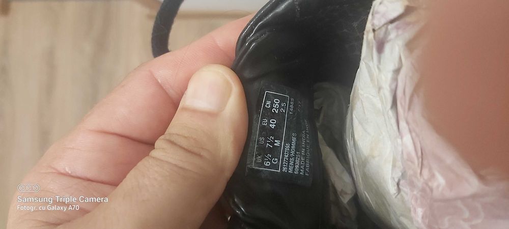 Pantofi  nr 40 din piele