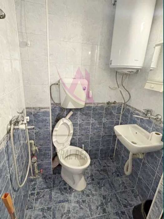 Дава се под наем Двустаен апартамент в Варна, Трошево - 65 кв.м за 375 € - Снимка #5