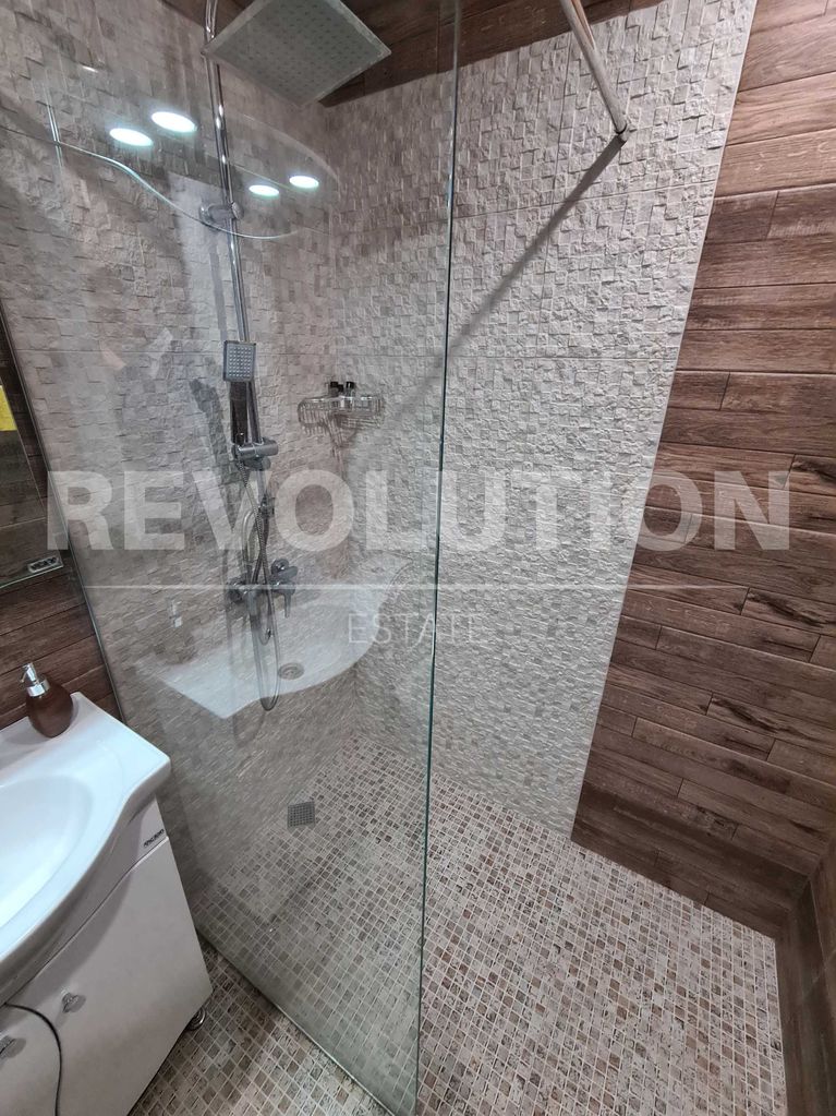 Дава се под наем Двустаен апартамент в Пловдив, Тракия - 65 кв.м за 350 € - Снимка #5