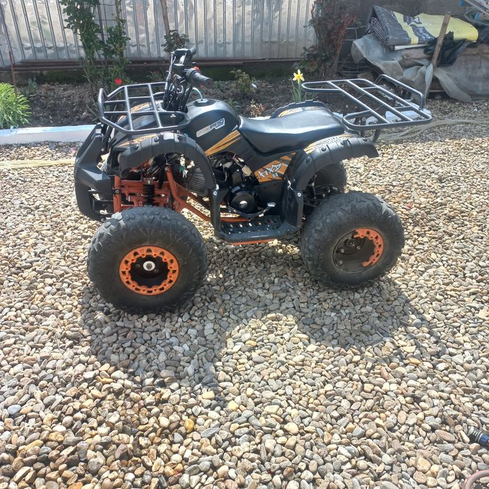 Vând atv din 2022