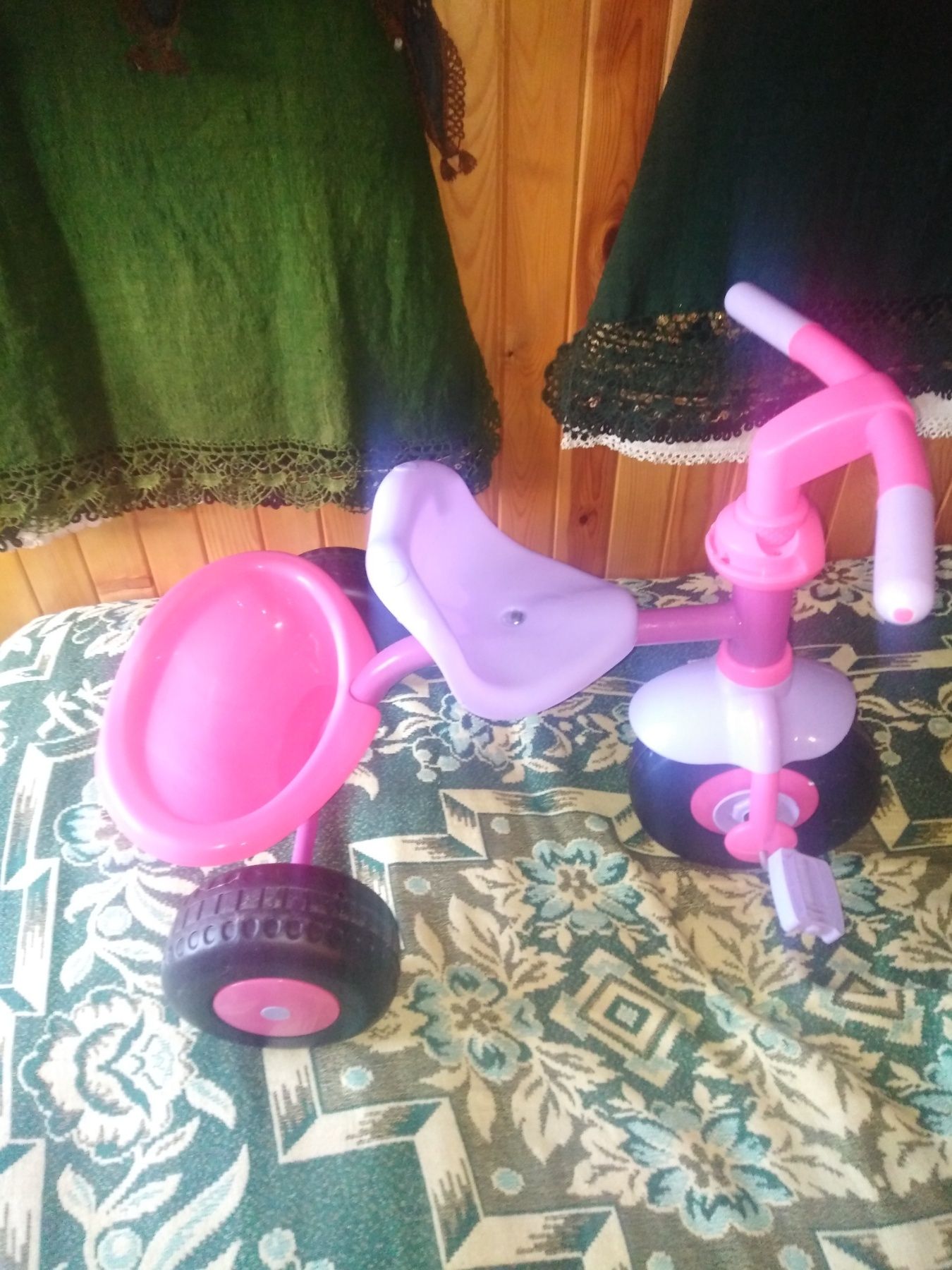 Детска триколка със педали