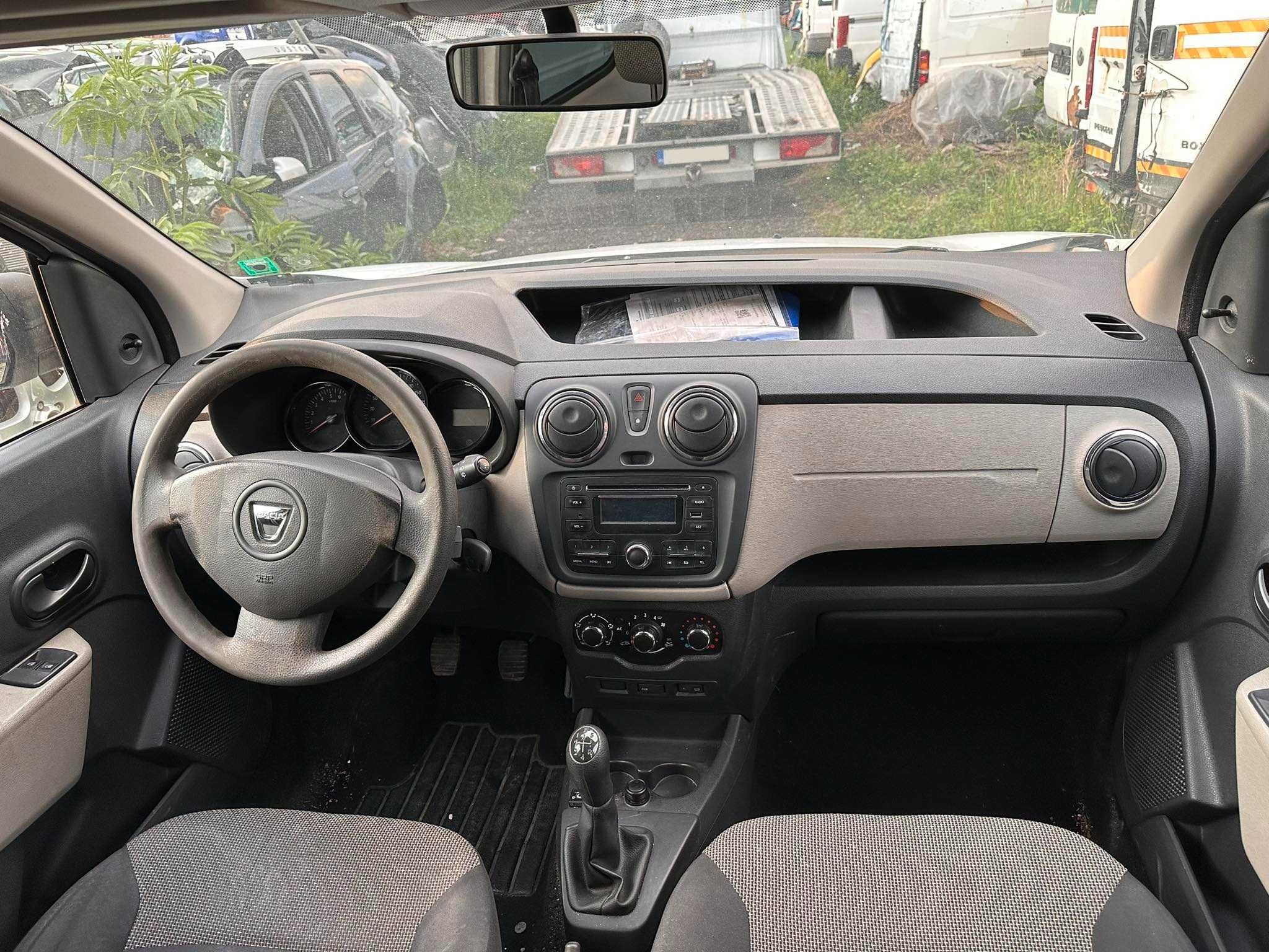 НА ЧАСТИ! Dacia Dokker Doker 1.6i 8V 83 кс. Пътнически 2015 г.