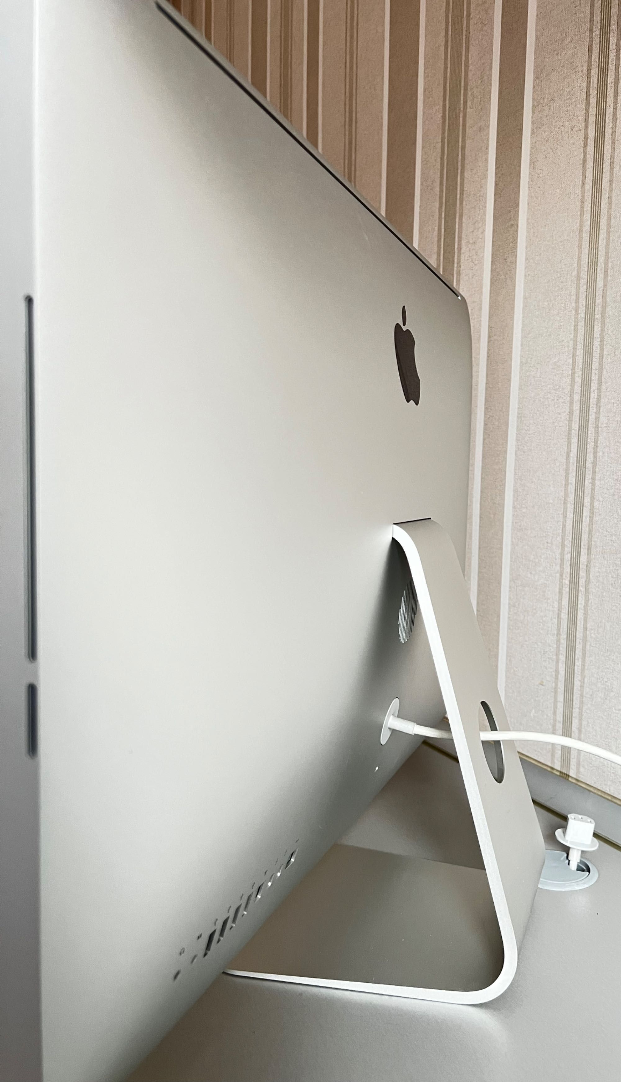 iMac 27-inch, Mid 2011 - 3,4 GHz Intel Core i7,  16 ГБ 1333 MHz DDR3