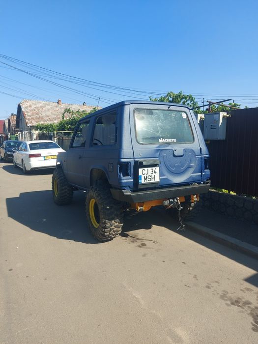 Vând mitsubishi pajero mk1