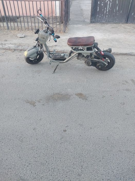 Мопед скутер продам