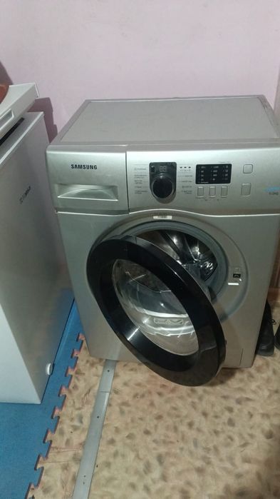 Продам стиральную маш