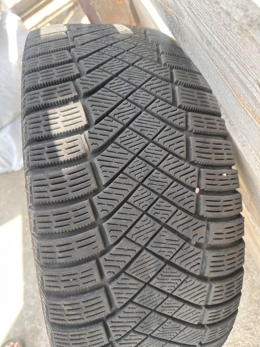 Jabte cu cauciucuri 235/45/18