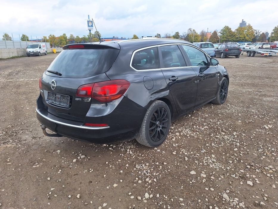 Opel Astra j 2.0 CDTI