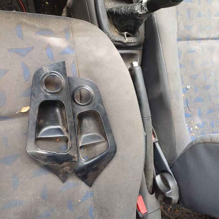 НА ЧАСТИ,SEAT CORDOBA, 1.4MPI, 60кс,климатик,2001г, газов инжекцион