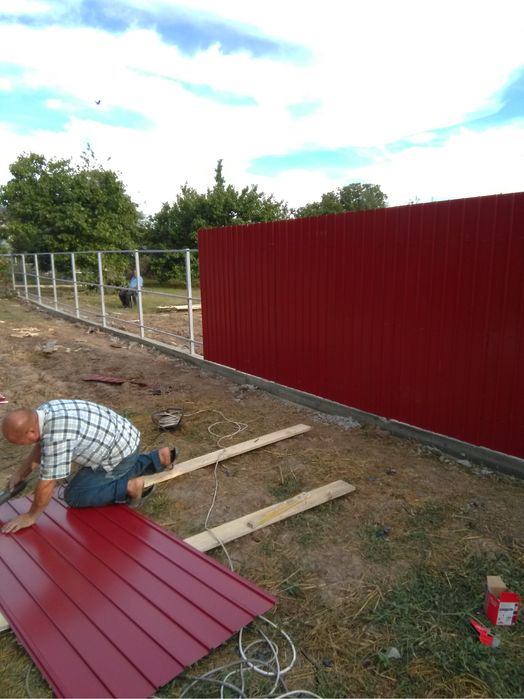 Constructii garduri si porti sipca metalica tabla cutata