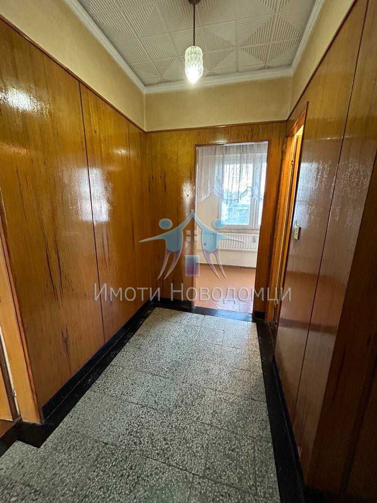 Продава се Четиристаен апартамент в Шумен, Пазара - 96 кв.м за 1116 €/кв.м - Снимка #9