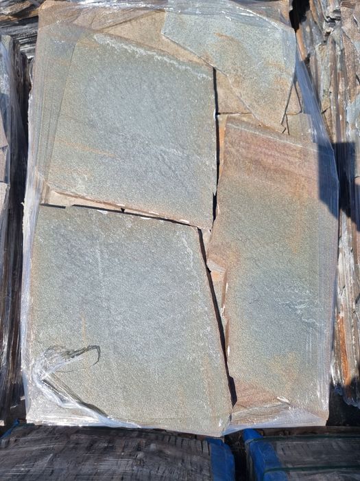 Karisto verde piatra poligonala