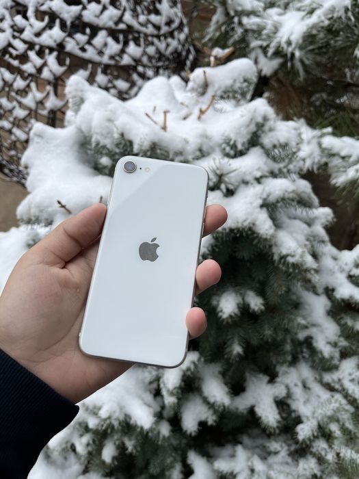 IPhone Se 2020 идеальном состояни 128Gb