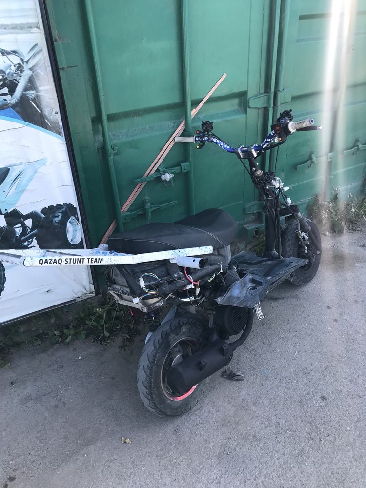 Продам мопед м8