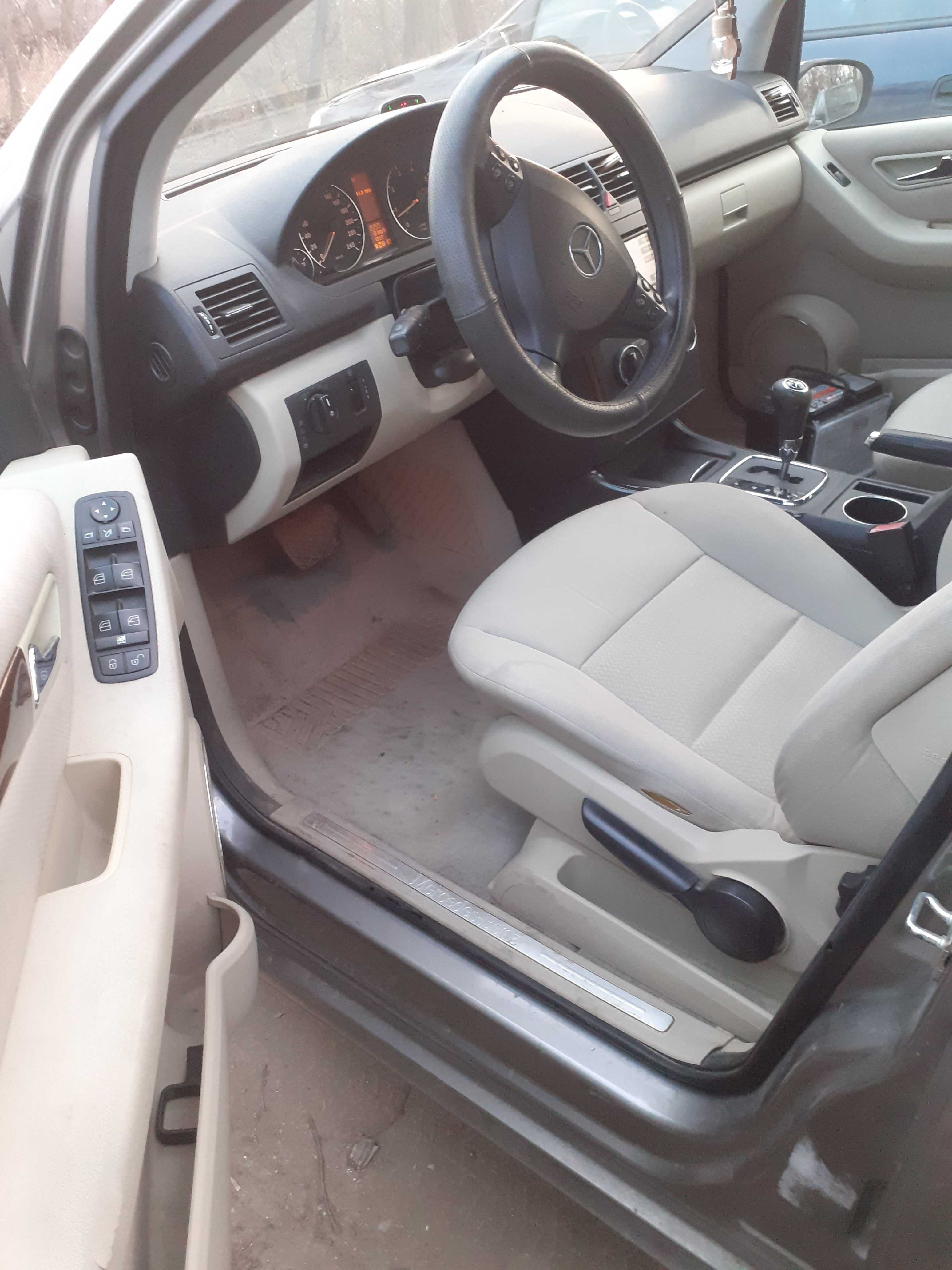 Dezmembrez Mercedes A Class W169, 1.7 benzina, an 2005