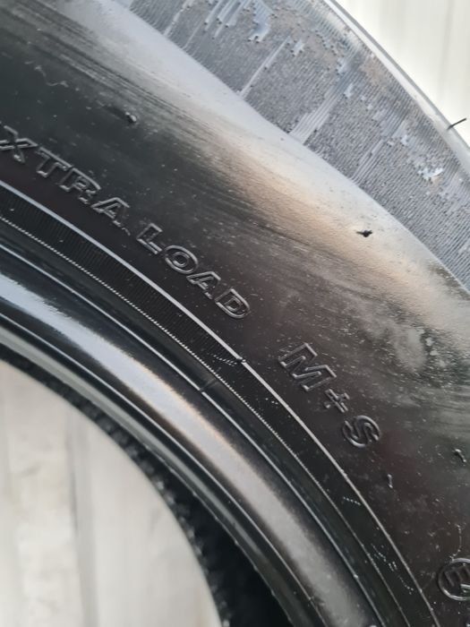 2 Anvelope de iarna*235/60R18*Nokian LICHIDARE STOC*75 Lei Buc*