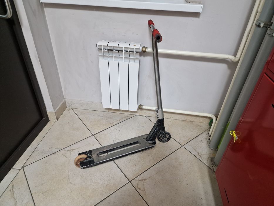 Продам два трюковых самокатов