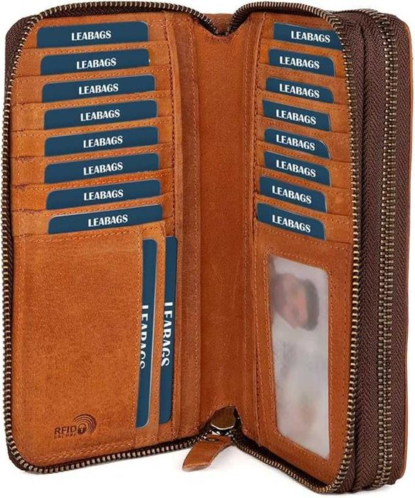 Дамски кожен портфейл LEABAGS с RFID защита, 29 слота за карти