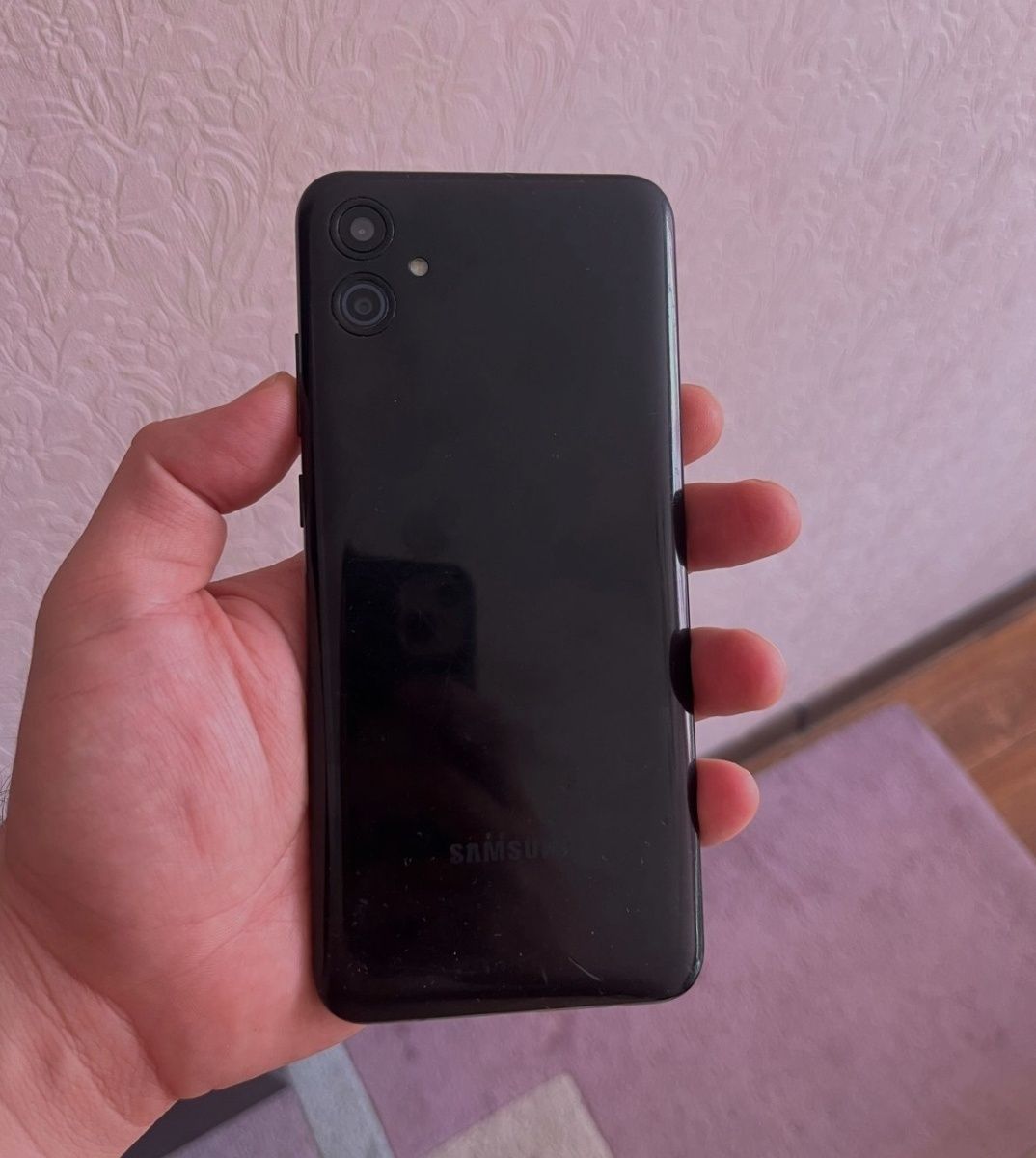 Samsung galaxy 04e black 64
Состояние отличное 
Мошный смартфон
Батаре