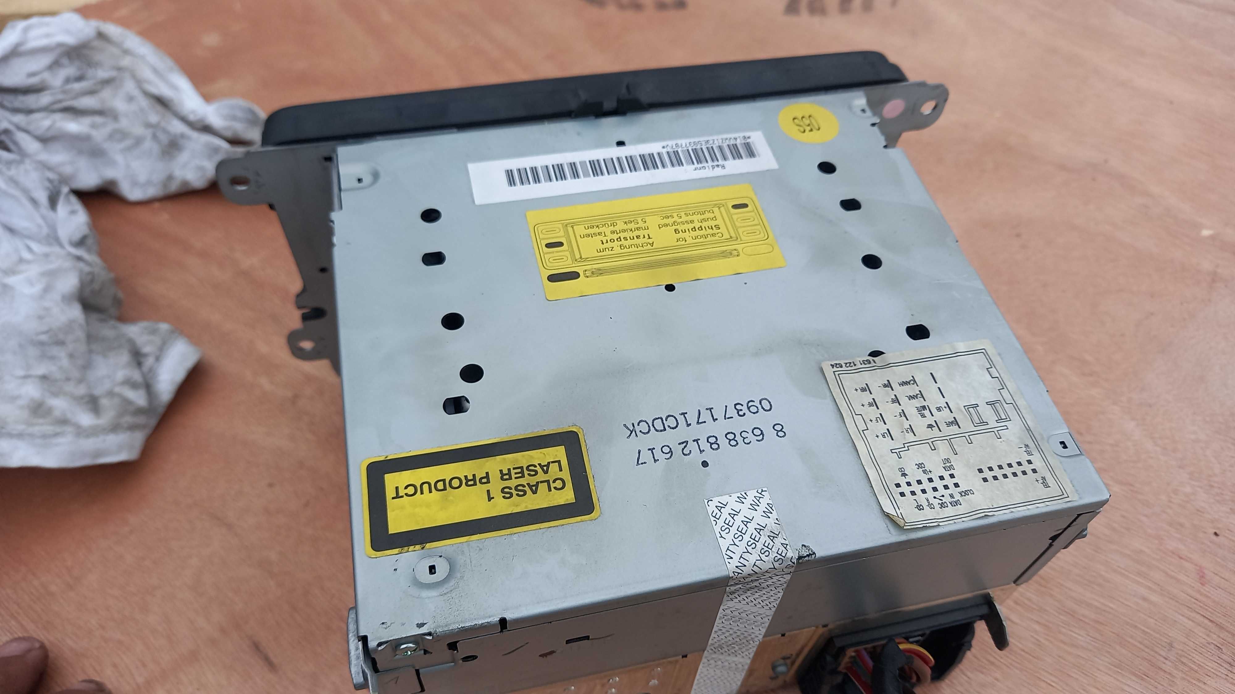 CD Музика за VW пасат B6