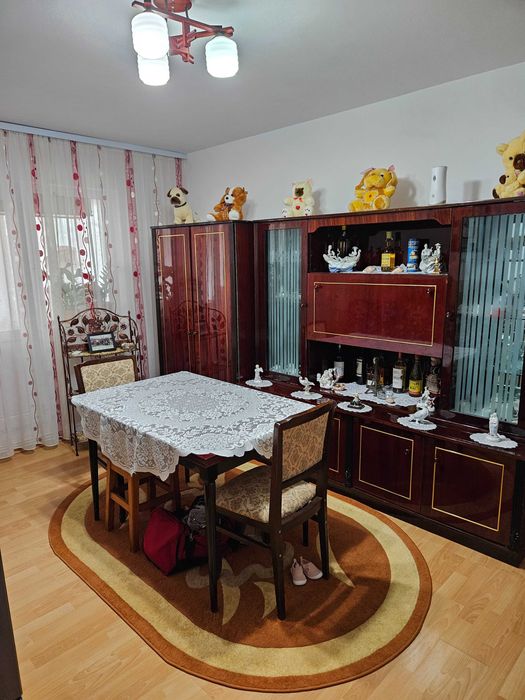 De vanzare Apartament 3 camere