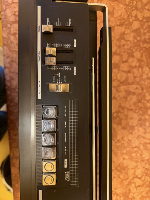 Radiocasetofon Hitachi TRK 7150E