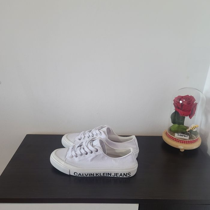 Tenesi damă Calvin Klein