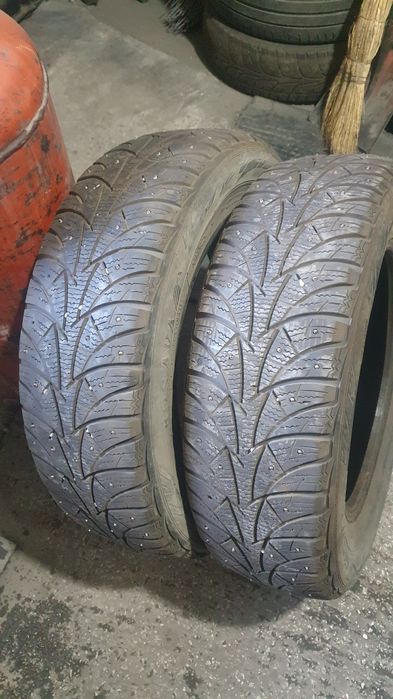 Продам две шины на 16