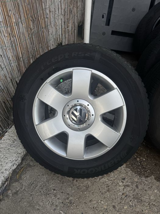 Vand Jantă Vw si cauciucuri de vara