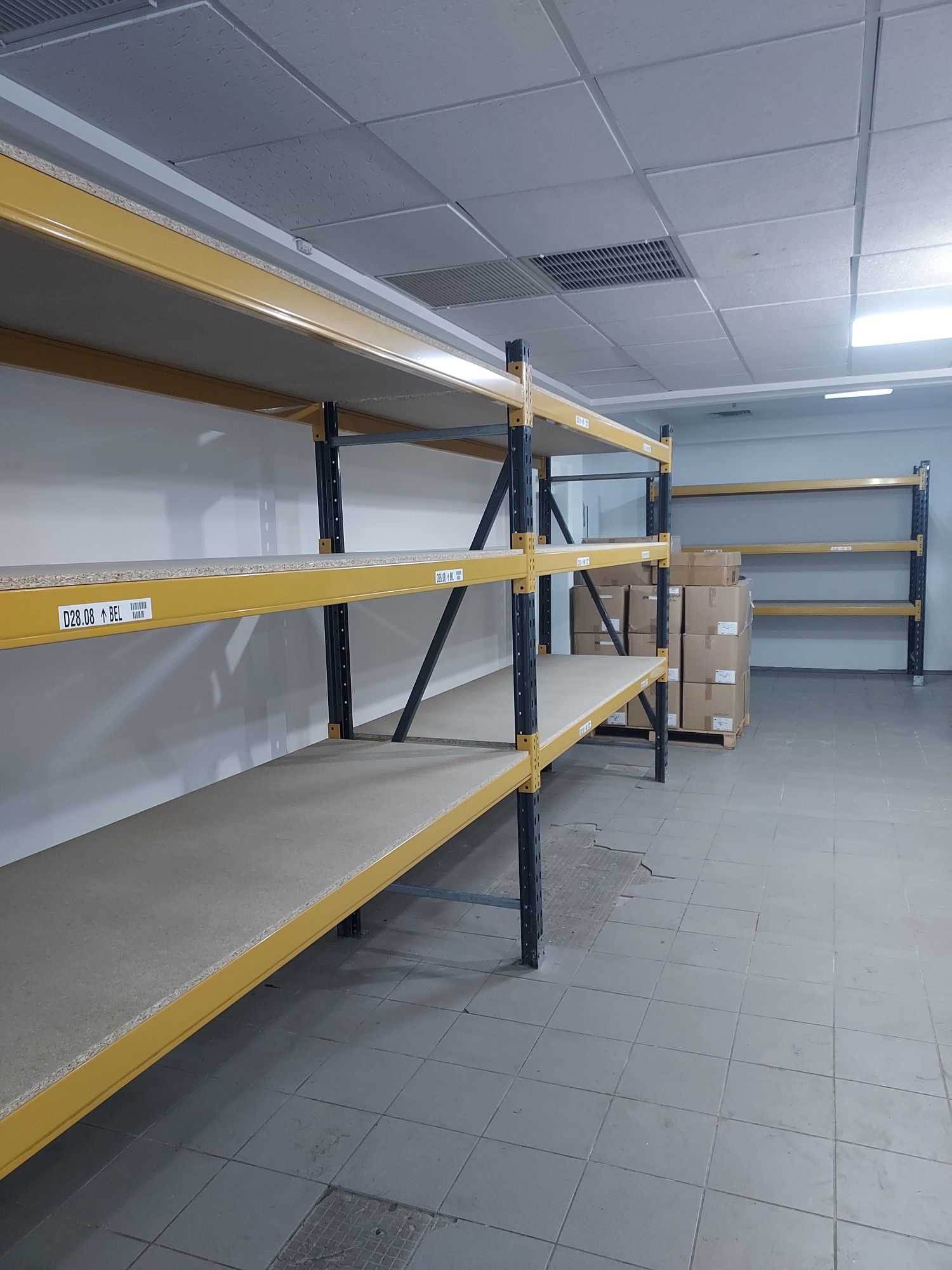 Rafturi metalice pentru euro paleți