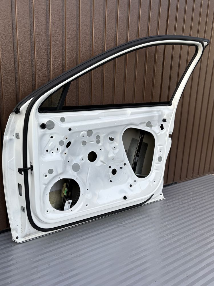 Usa dr fata vw Passat B8  cod de culoare LC9A 2015-2020