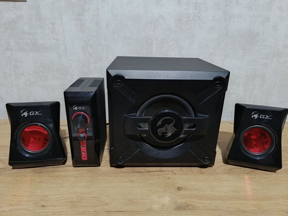 Колонки + сабвуфер (акустическая система 2.1)