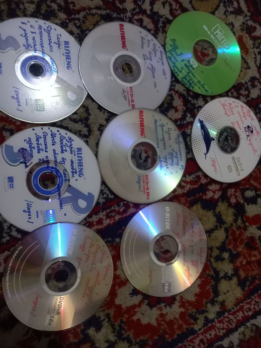 диски с фильмами