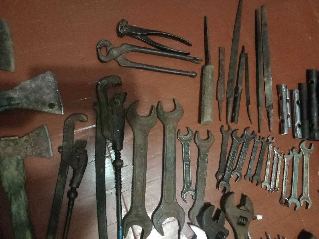 Инструменты советские.