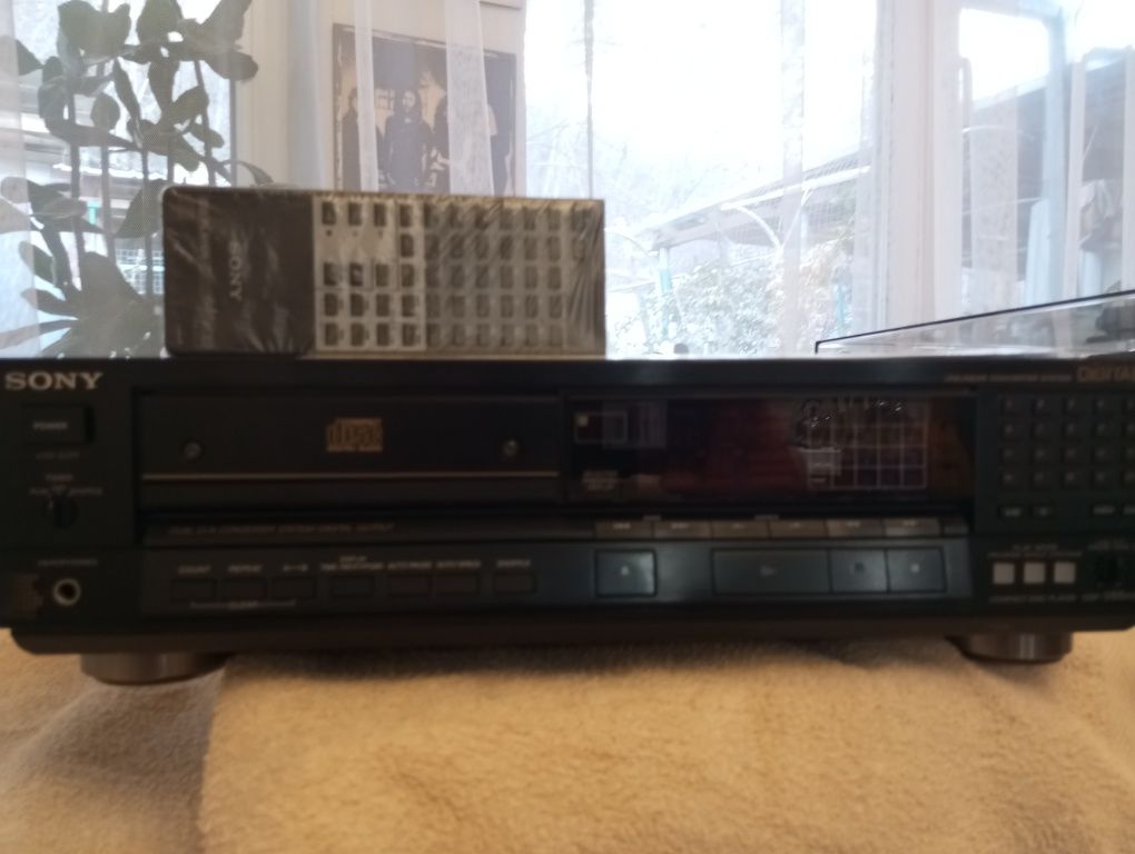 CD Sony 555 ESD ЦАП 1541