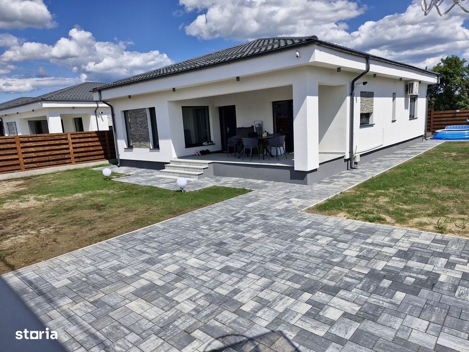 Casa parter 4 camere, Stefanesti comision 0%