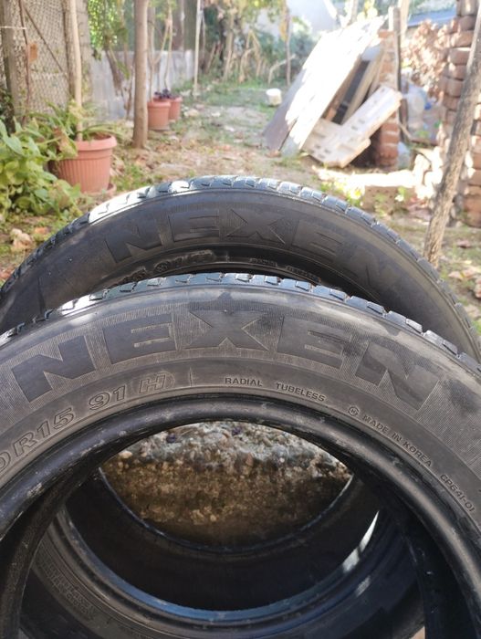 зимни гуми, 205/60/15. в добро състояние.