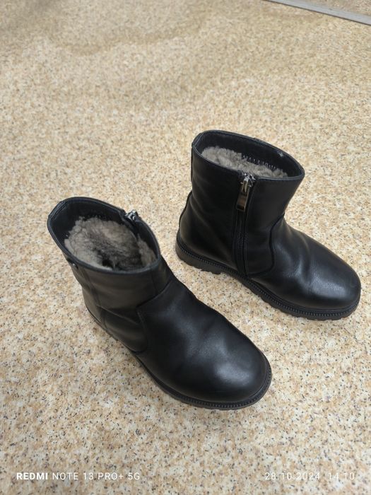 Продам детский обувь