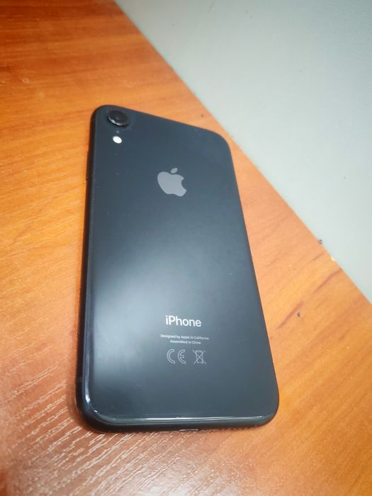 Продам iphone xr 64gb