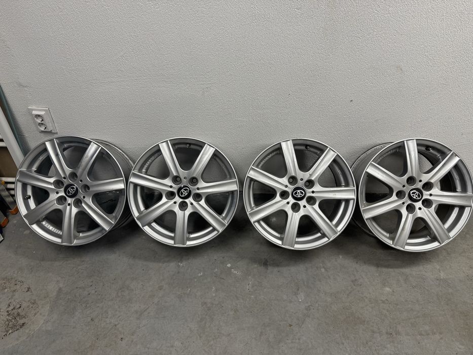 Продавам 16” 114.3 алуминиеви джанти за Тойота / Toyota