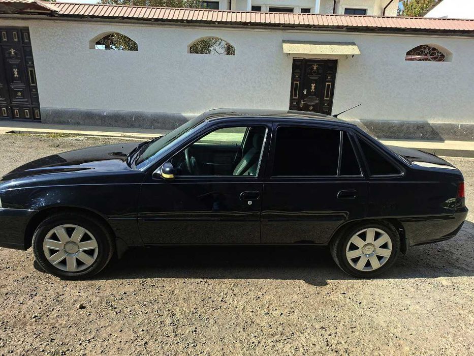 Нексия 2 сотилади Срочно