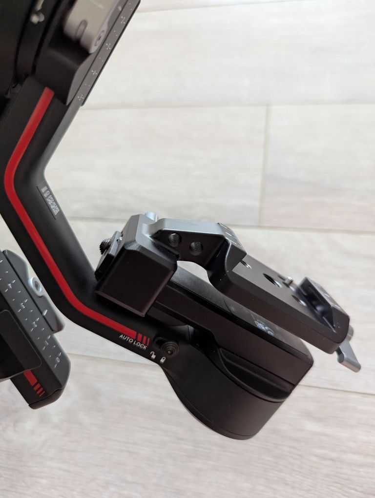 DJI RS3 Combo стабилизатор