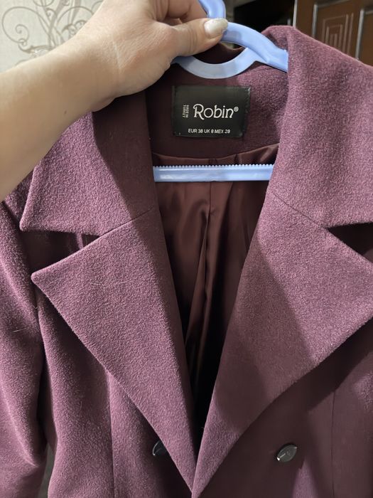 Пальто цвета чоко