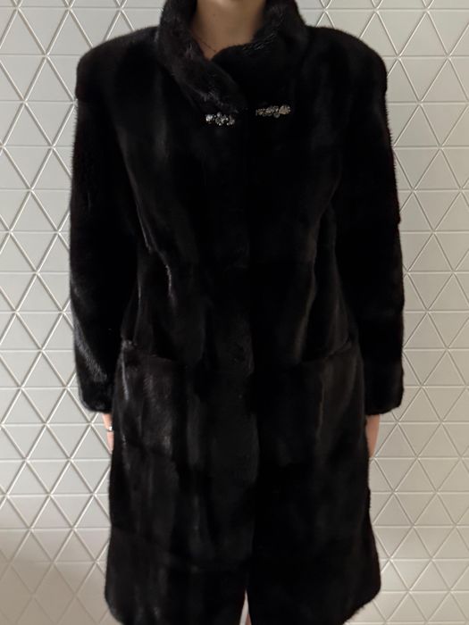 Шуба норковая ,в идеальном состоянии