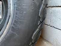 Продам резину не дорого 
На Внедорожники 
LT315/70R17. (121/118S)
На В