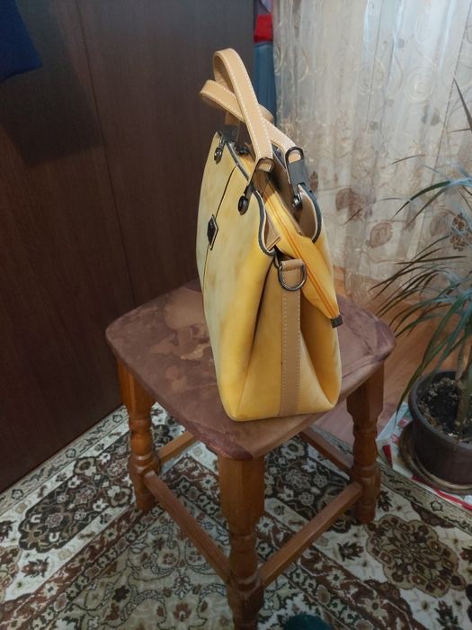 Дамска чанта-еко кожа