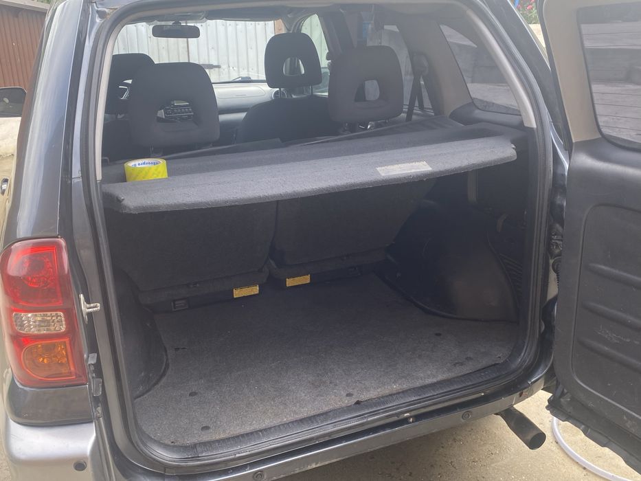Toyota rav 4.