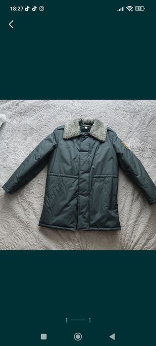 Продам НОВУЮ военную куртку с каракулевым воротником