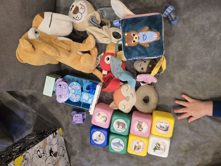 Торба с детски играчки